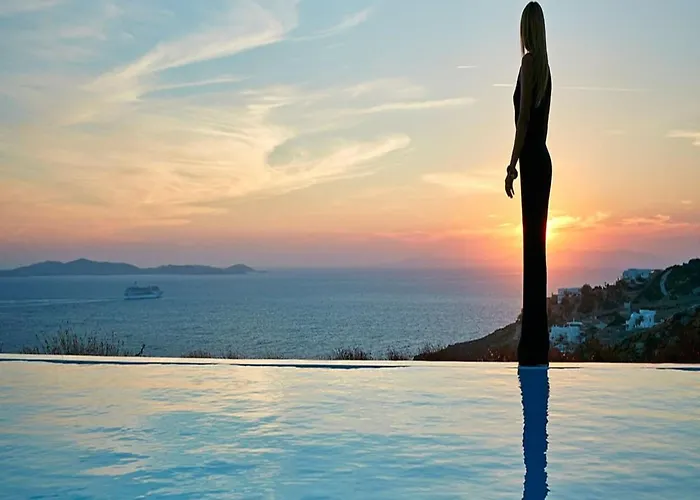 Exquisite Mykonos Exclusive 3 Bedroom Private Pool *